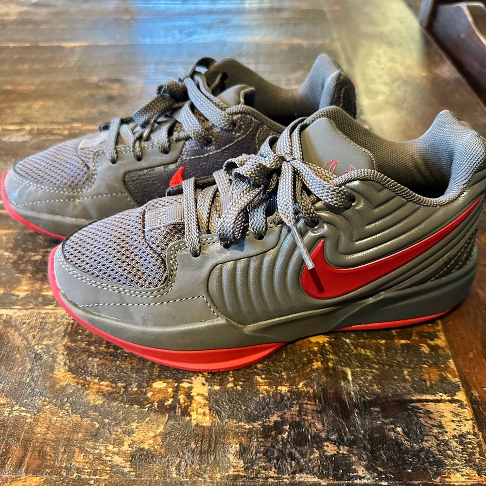 Nike Kids' JA 2 Basketball Shoes